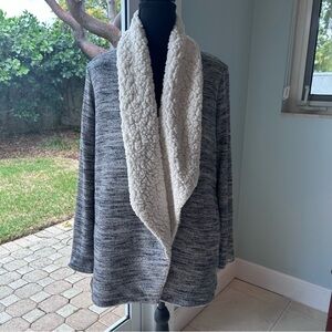 Splendid Cozy Open-Front Gray Sherpa-Trim Sweater